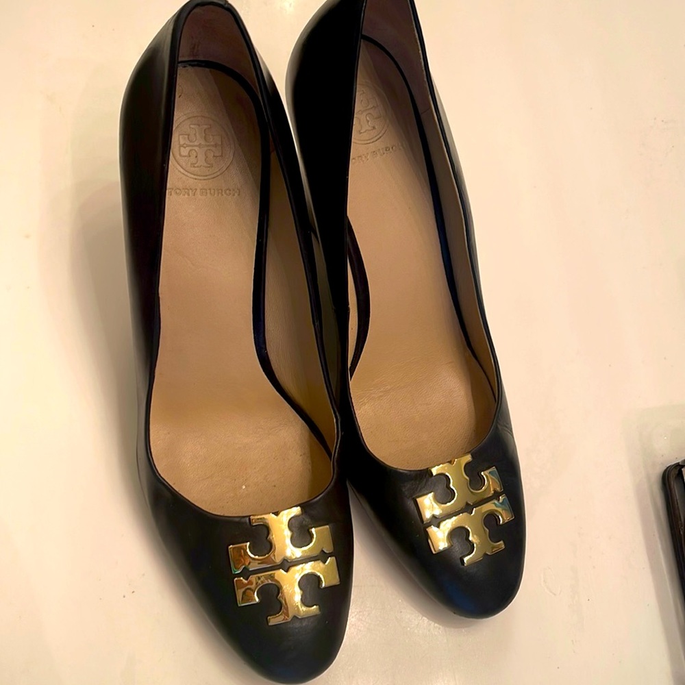 Tory Burch Raleigh pump wedge